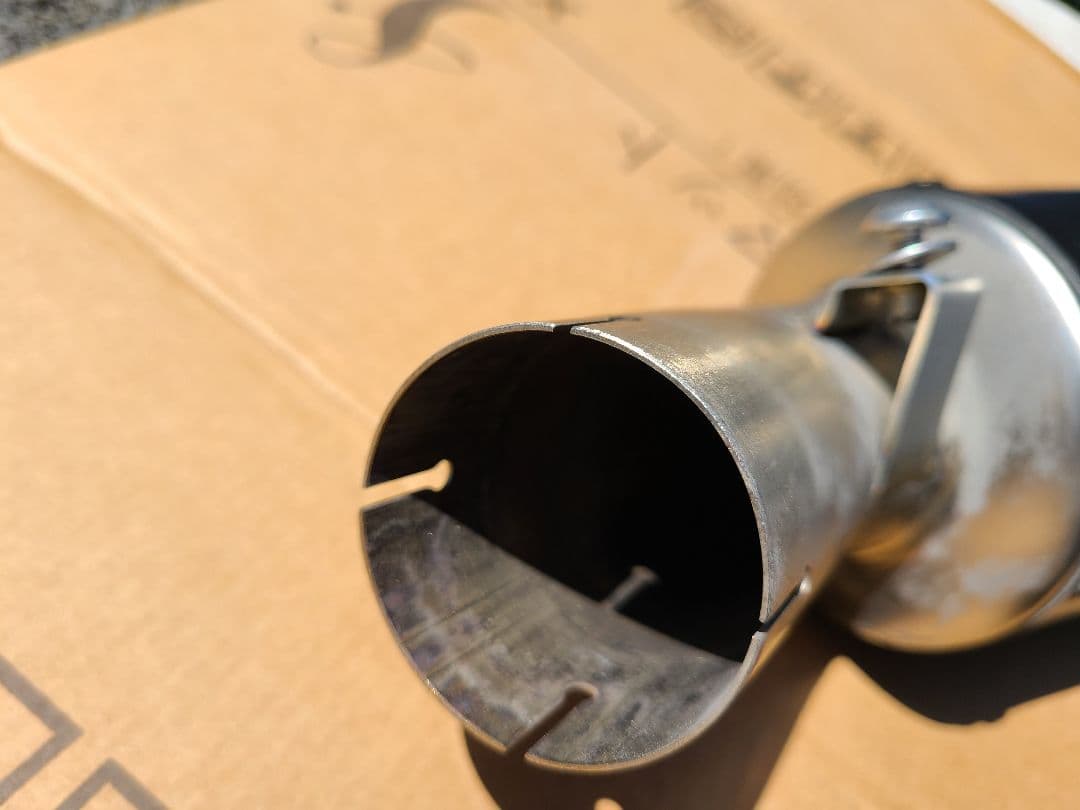 Z900RS AKRAPOVIC マフラー 　スリップオン　M-HBAV002