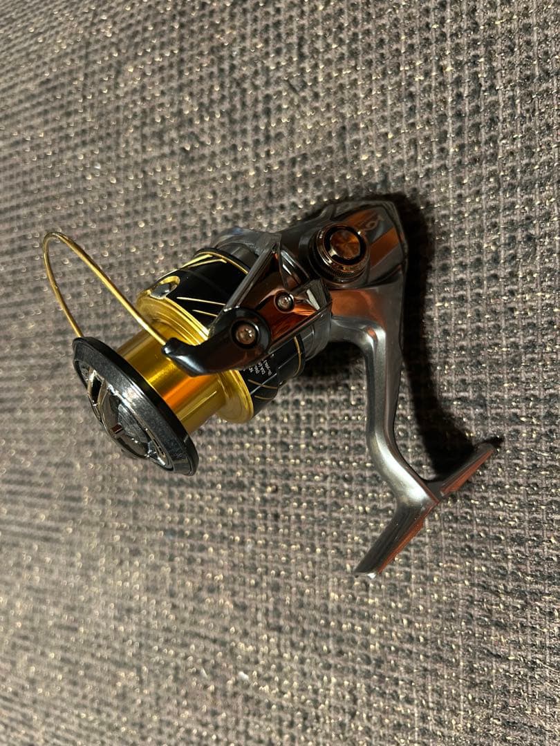 SHIMANO Vanquish 4000HG スピニングリール　(16)