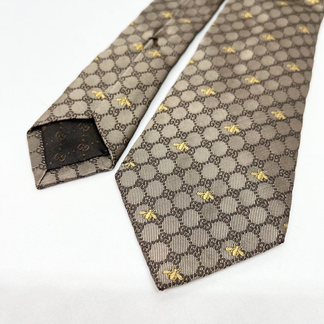 美品　GUCCI ネクタイ　ビジネス　蜂　GG柄　シルク100% 高級　現行
