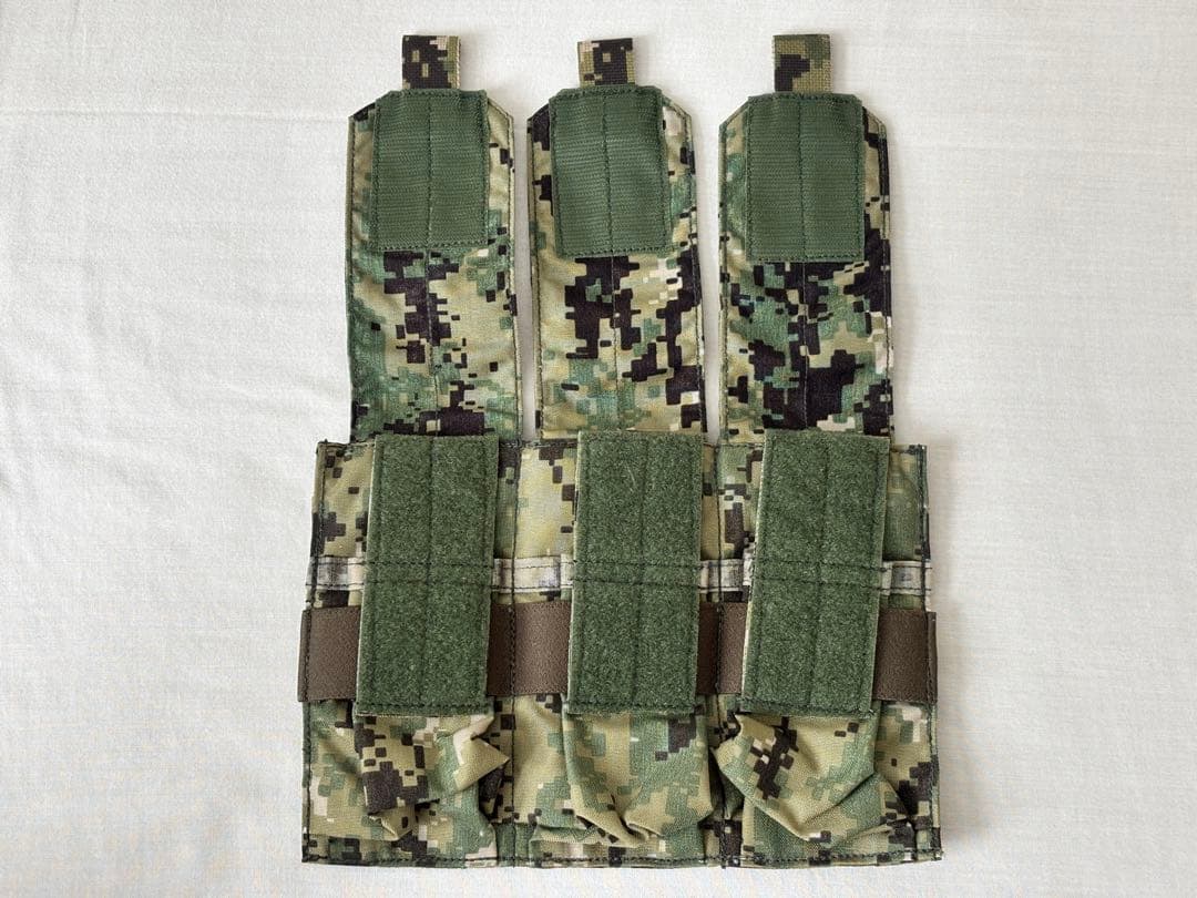 イーグル　M4トリプルマグポーチ　AOR2 実物