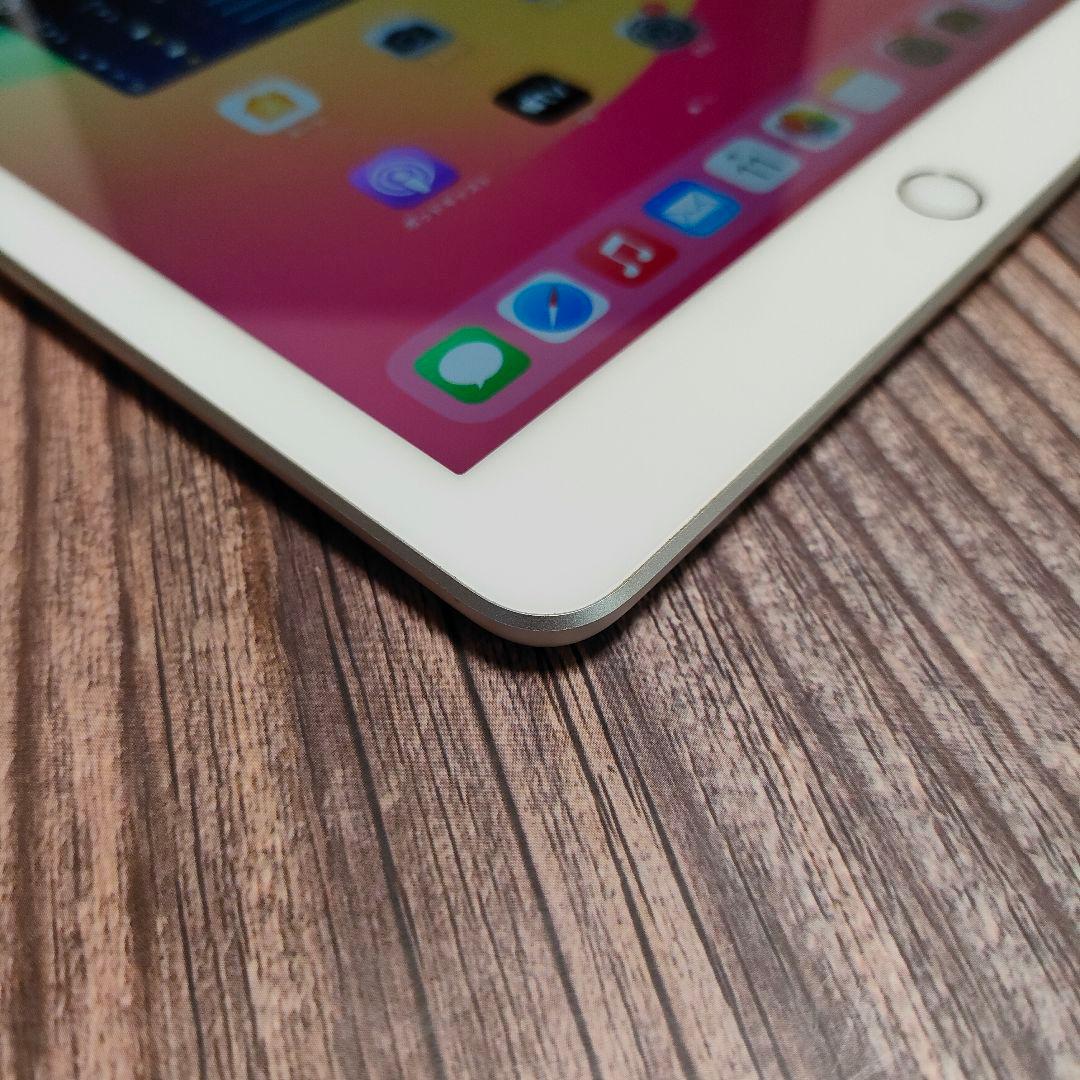 iPad 第6世代 32GB シルバー 美品
