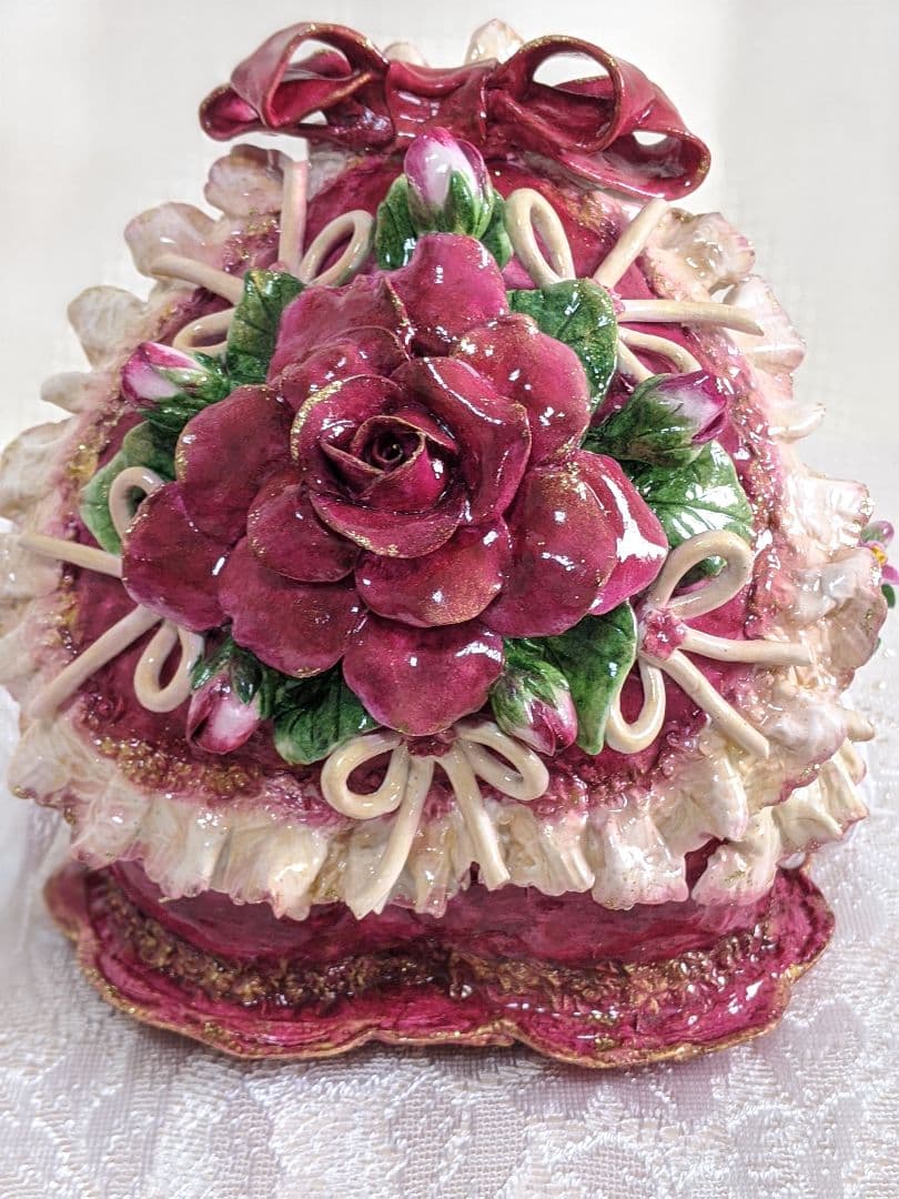 【専用】クレイフラワー♥ハート型薔薇の宝箱ドールとうさぎさん（大)♥ハンドメイド