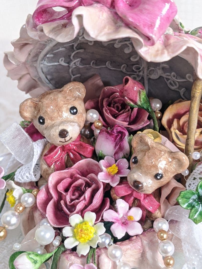 【専用】クレイフラワー♥ハート型薔薇の宝箱ドールとうさぎさん（大)♥ハンドメイド