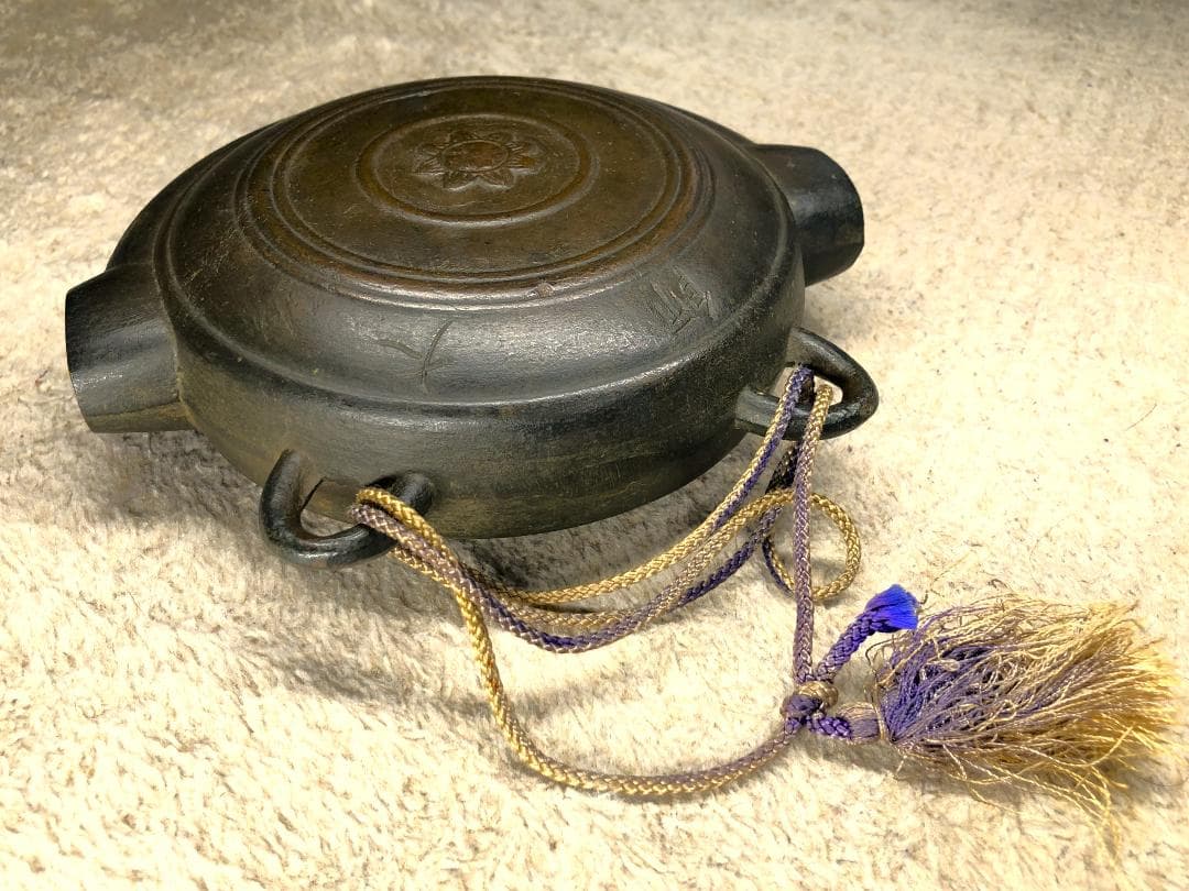 【 文政4年の鰐口 】　大麻・女人講中・大師刻　江戸後期