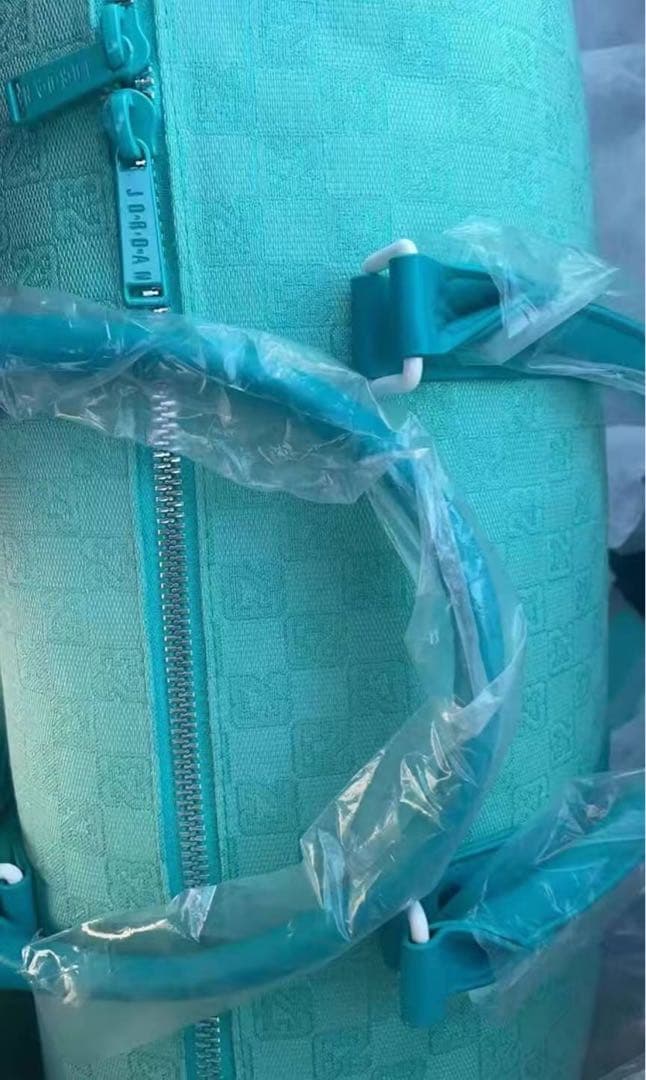 ジョーダン モノグラムボストンバッグ ターコイズ 未使用