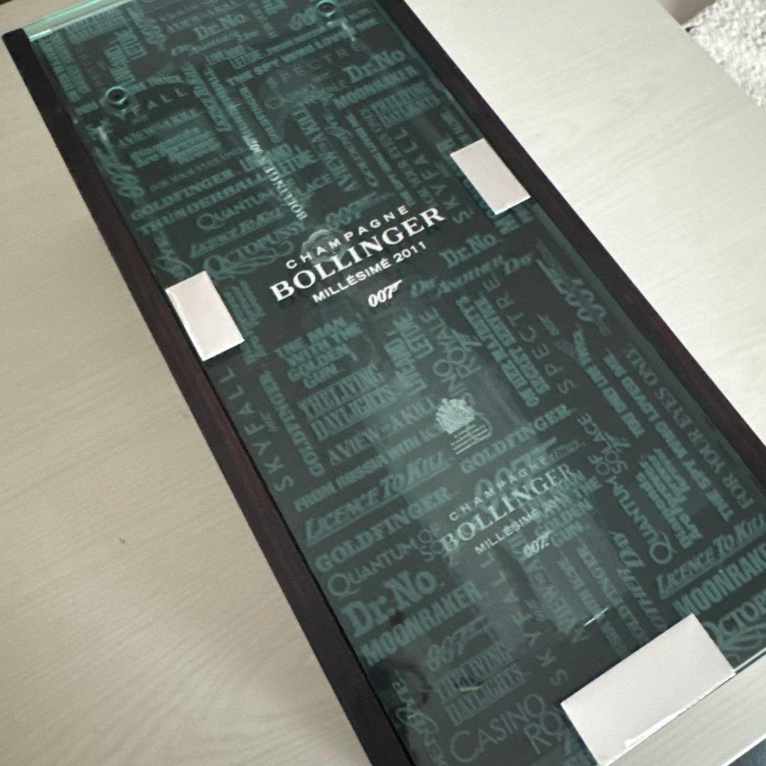 Bollinger 2011 シャンパン 007 特別版 特別ケースと空き瓶