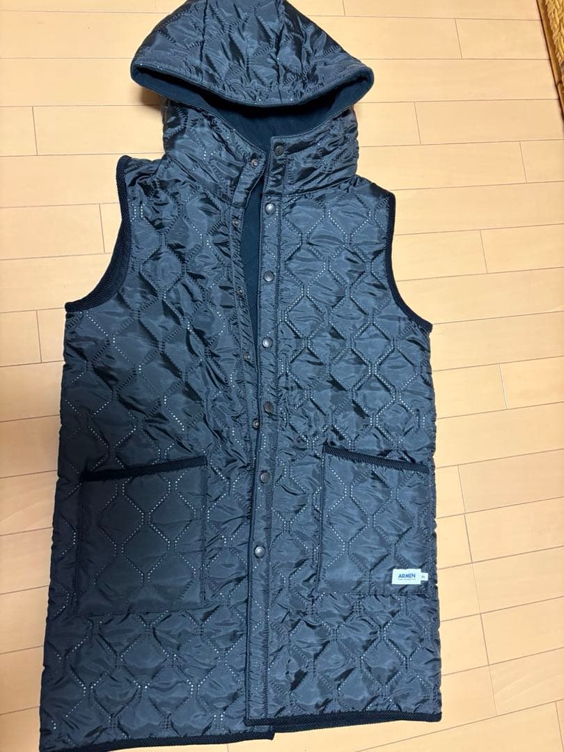 ARMEN キルティングロングベスト