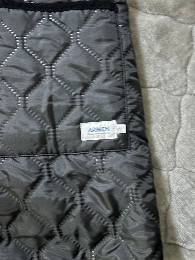 ARMEN キルティングロングベスト