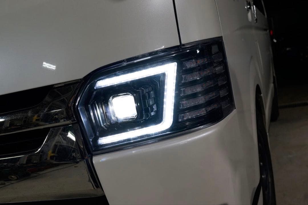 コプラス200ハイエース4/5/6/7/８型現行ヘッドライトブラック