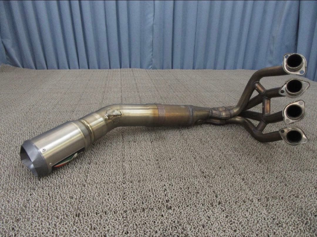 ZX25R Austin Racingマフラー