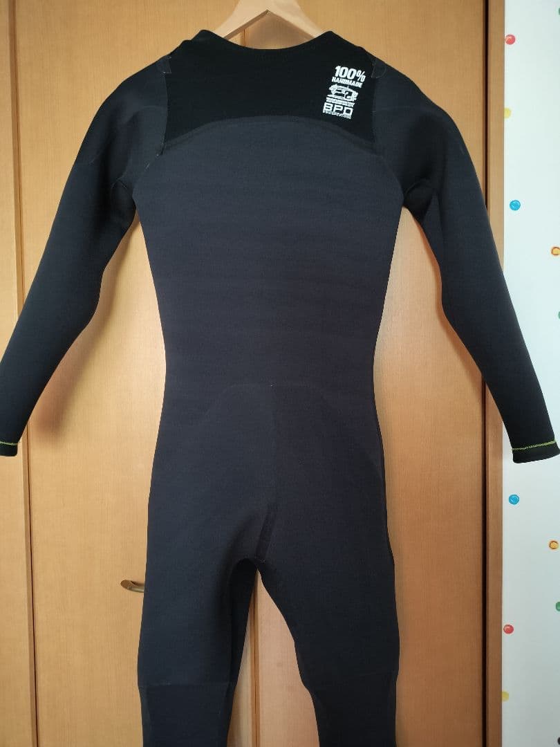 美品　BEWET ウェットスーツ