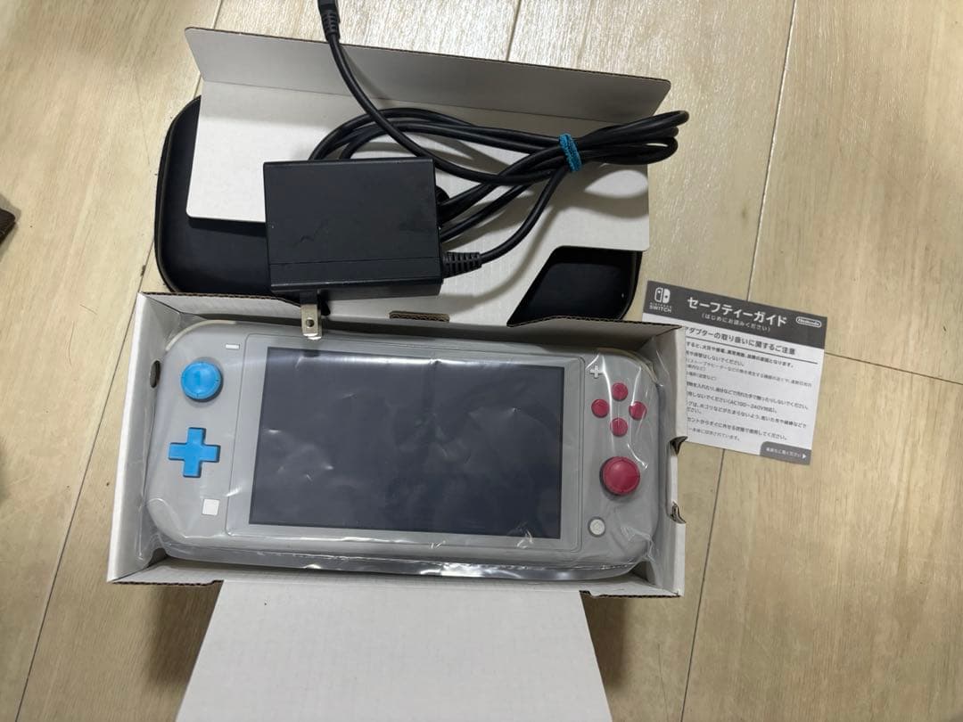 Nintendo Switch NINTENDO SWITCH LITE ザシ…