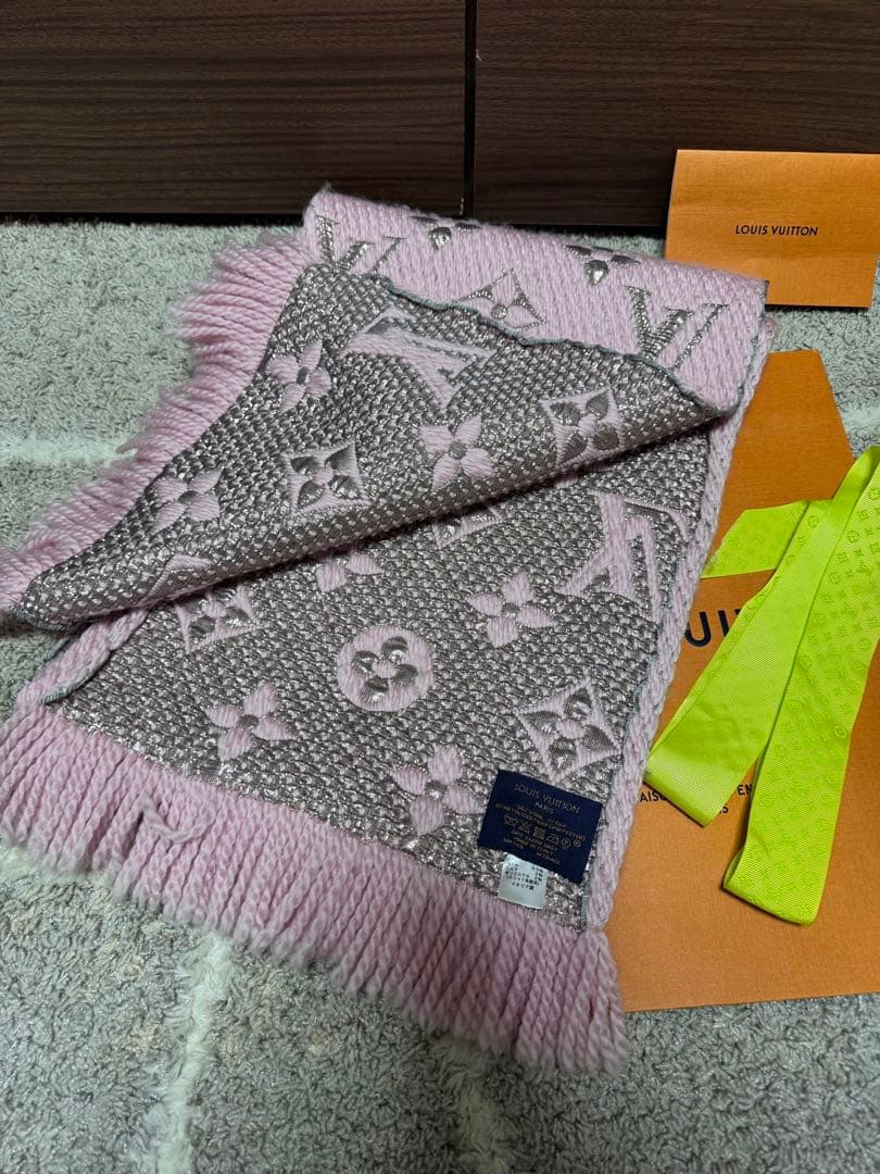 美品　正規品　ルイヴィトン　エシャルプ　ロゴマニア　マフラー