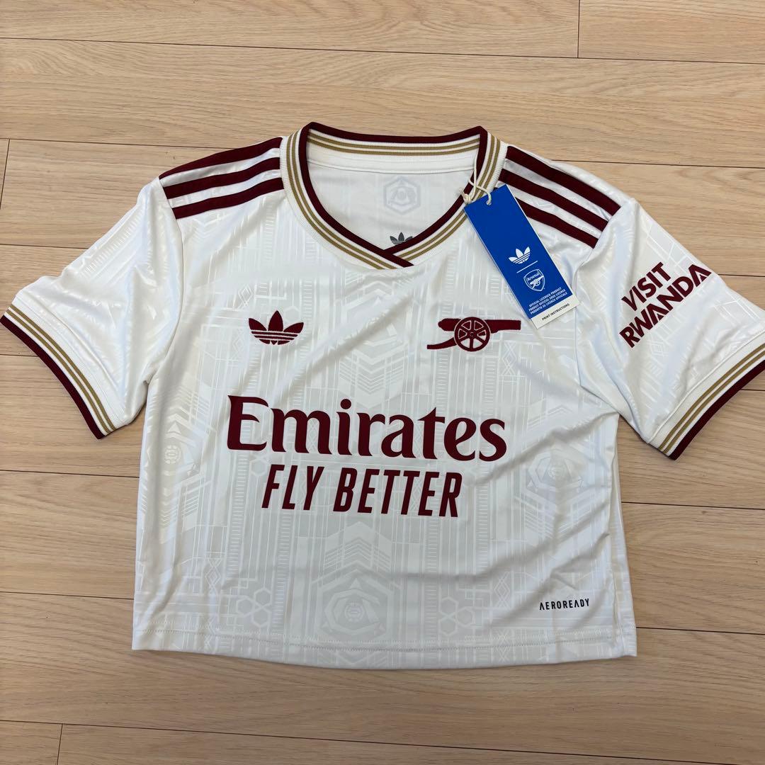 海外限定モデルM⭐️adidas アーセナル ショート丈 ベイビーモンスター着用