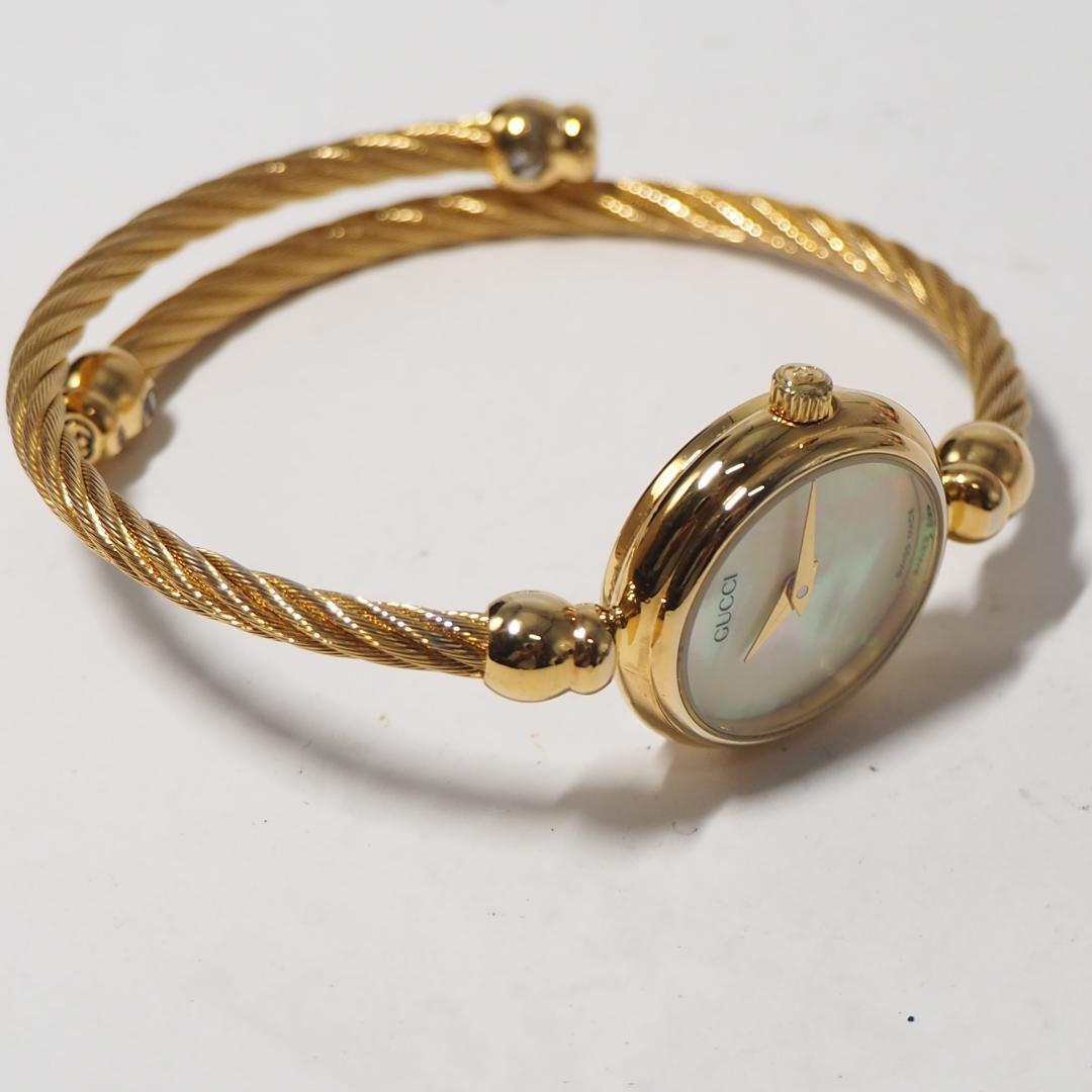 美品 グッチ GUCCI バングルウォッチ 2700L シェル 腕時計 H401