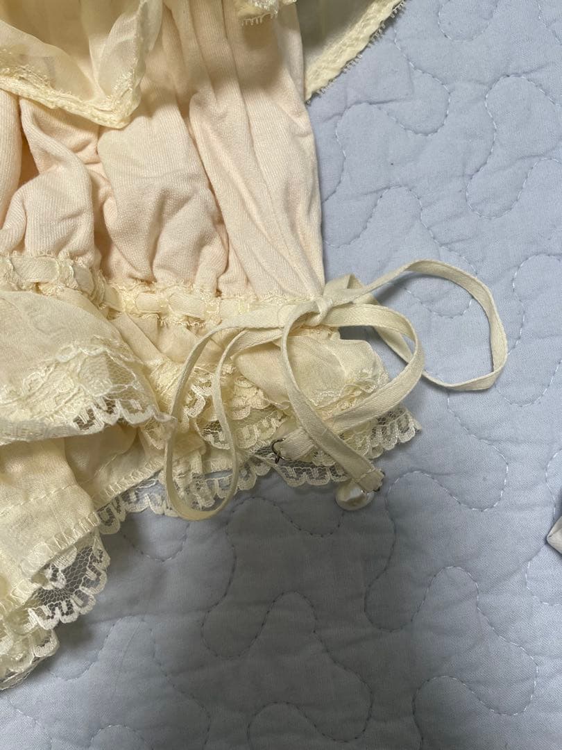 glowny アイボリー フリルショートパンツ