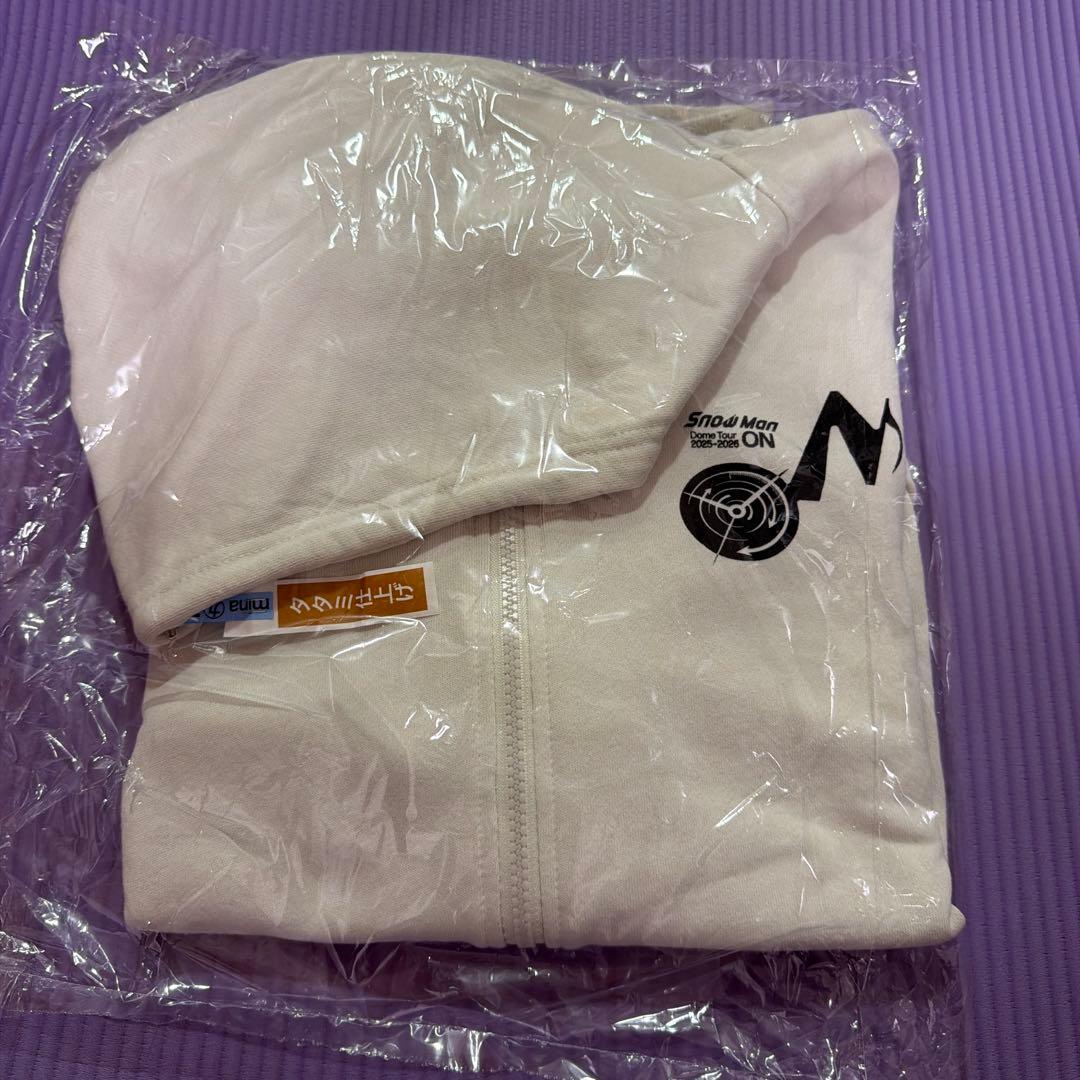 Man 2025 ON のパーカー いつもより大きいサイズ（XL）