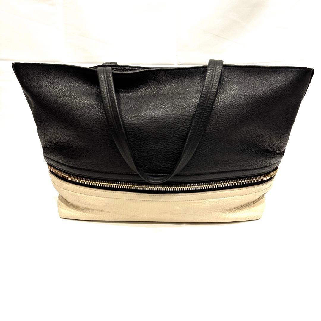 フェラガモ トートバッグ ガンチーニ バイカラー レザー A4可