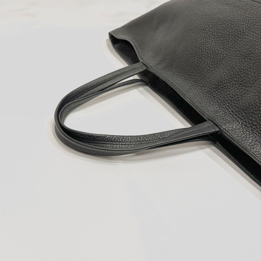 フェラガモ トートバッグ ガンチーニ バイカラー レザー A4可