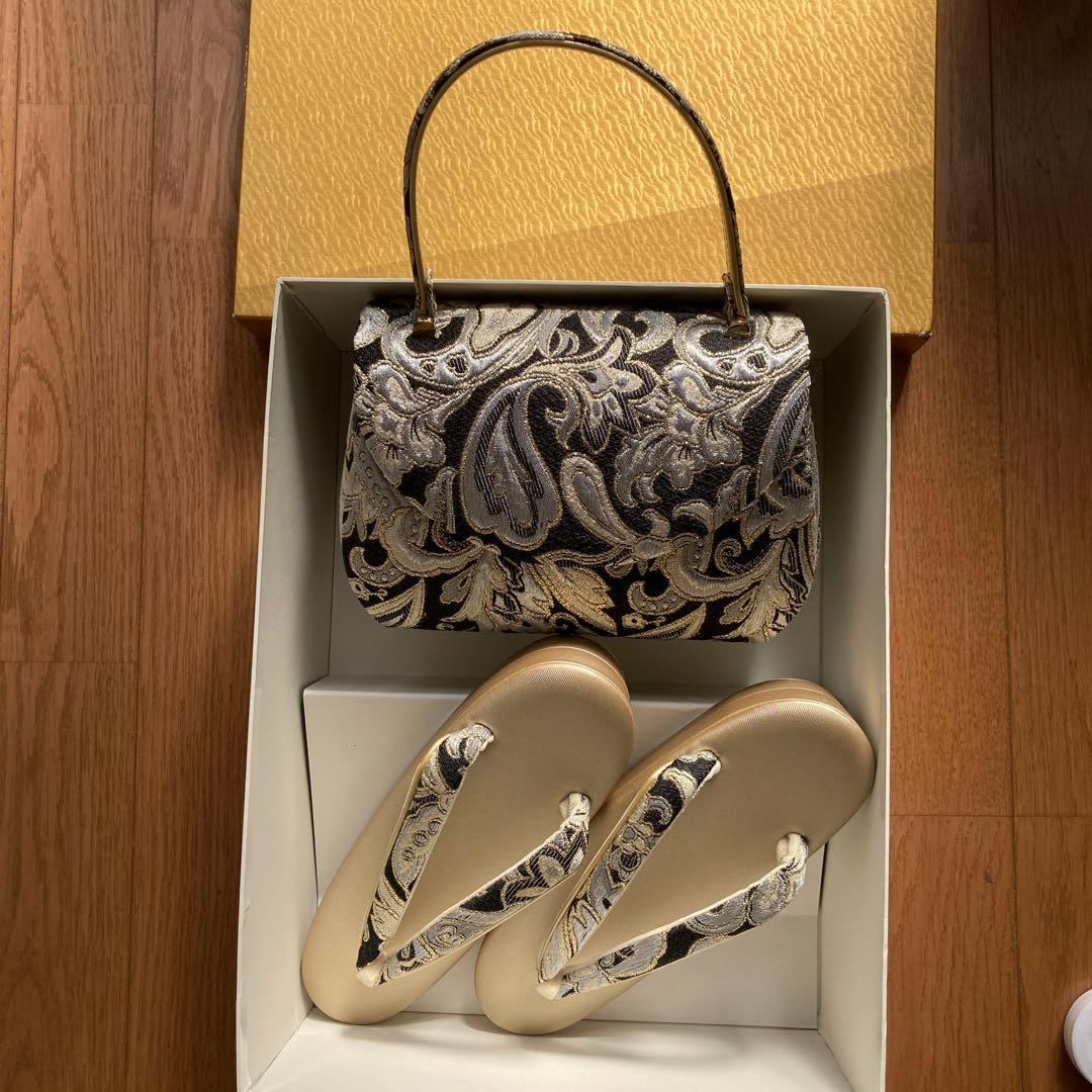 新品未使用ゴールドとブラック和装用バッグ草履セット