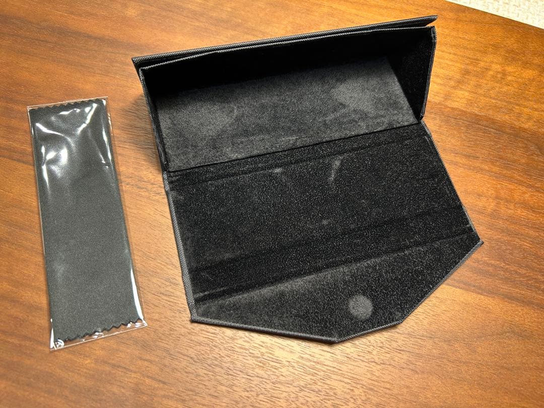 【鯖江製】トヨタ アップサイクル サングラス 偏光調光レンズ（新品未使用）