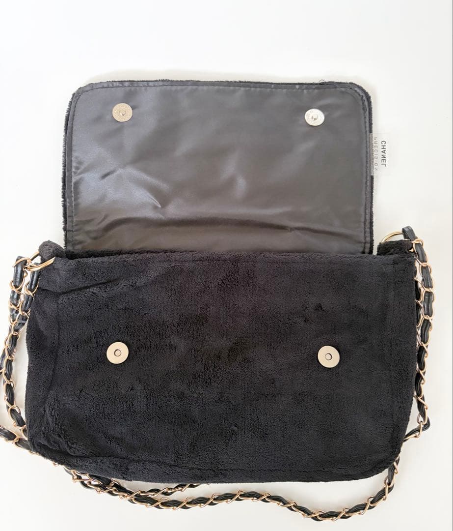 ノベルティ ショルダーバッグ　パイル生地　ロゴマーク　ブラック　シャネル　美品