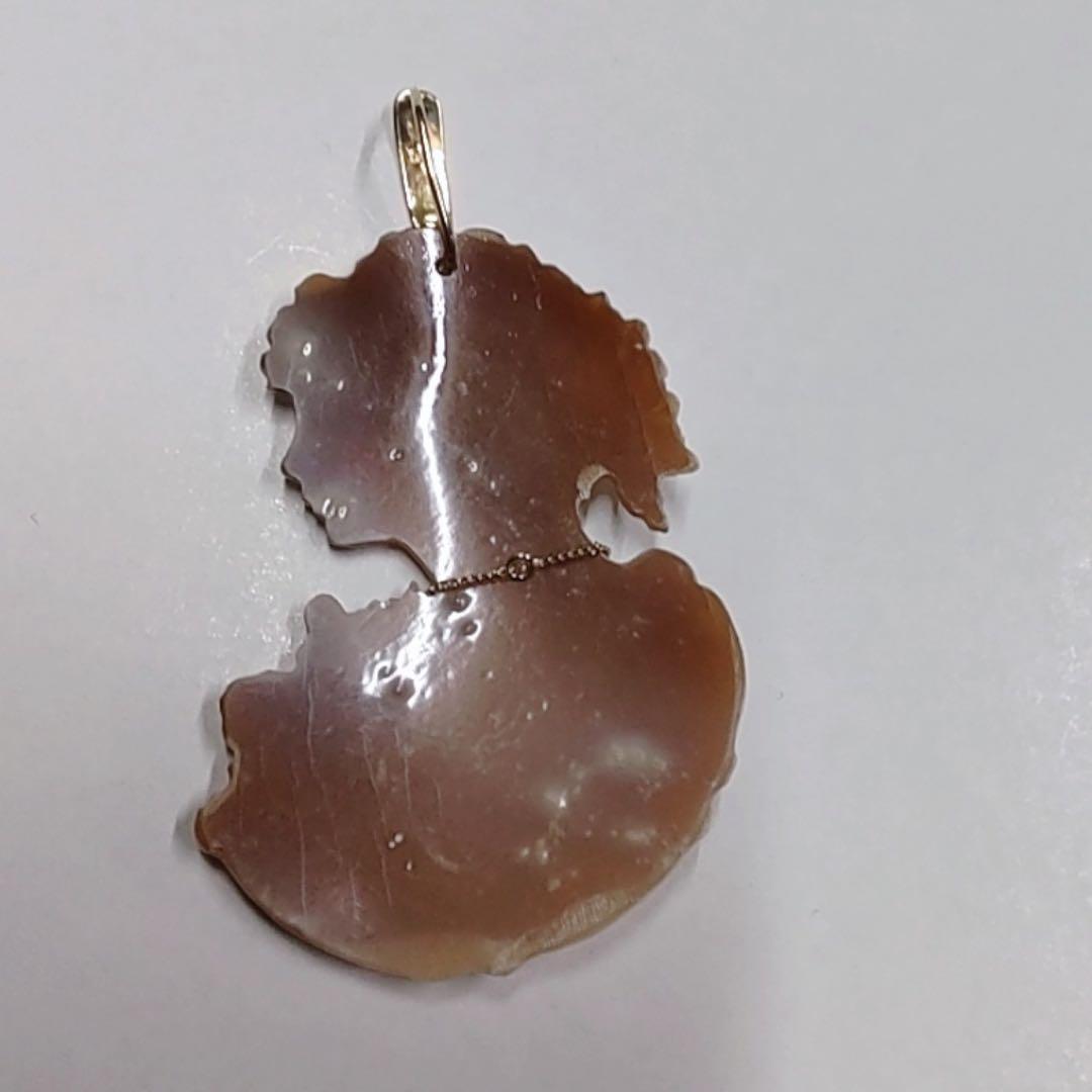 う*ー様 作家品 K18 PT900 シェルカメオ ダイヤモンド付き ペンダント