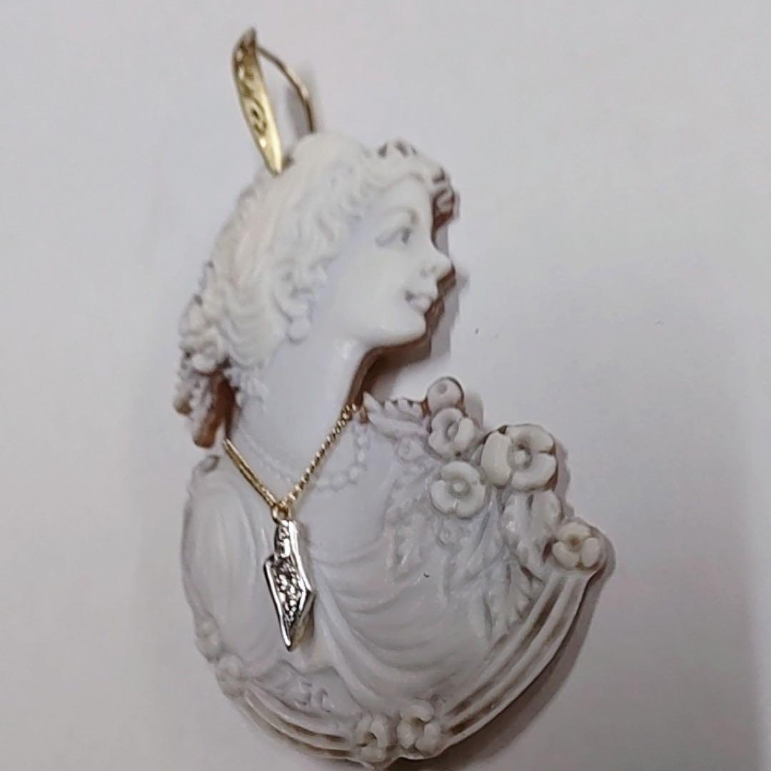 う*ー様 作家品 K18 PT900 シェルカメオ ダイヤモンド付き ペンダント