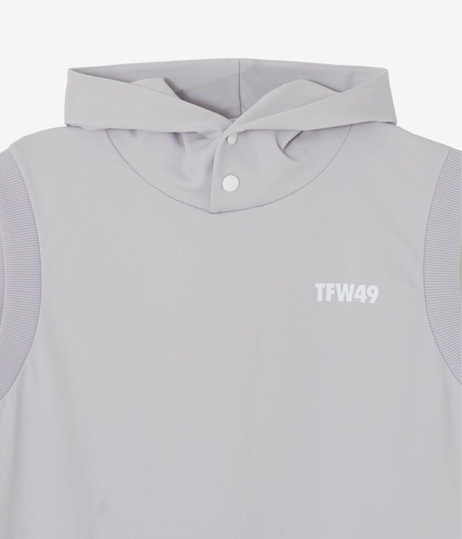 新品タグ付き⭐️2025FW新作⭐️フーディベスト⭐️ホワイト