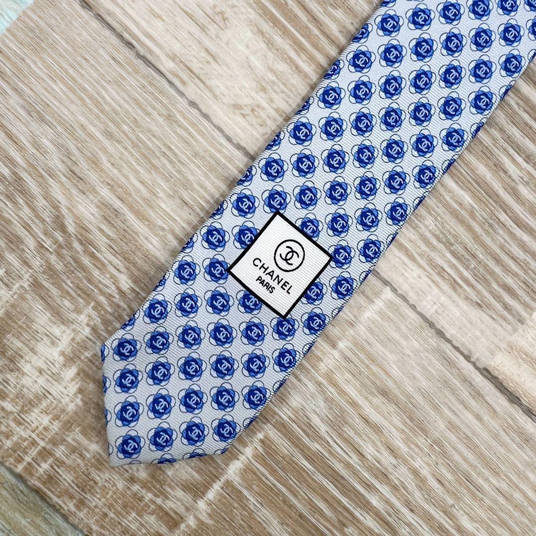 【未使用級】シャネル　ネクタイ　ココマーク　ブルー系　高級シルク