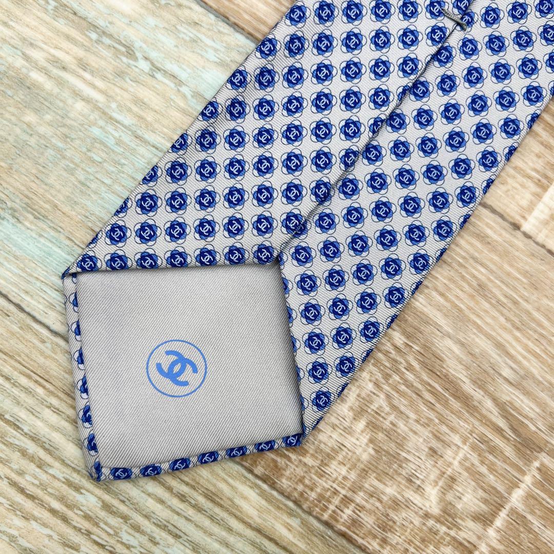 【未使用級】シャネル　ネクタイ　ココマーク　ブルー系　高級シルク