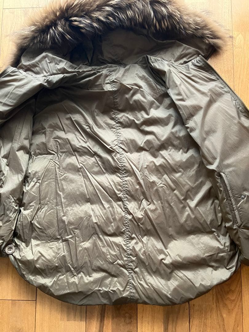 値下げ　タトラス　オリーブ　ファー付きポンチョ・ケープコートダウン リバーシブル