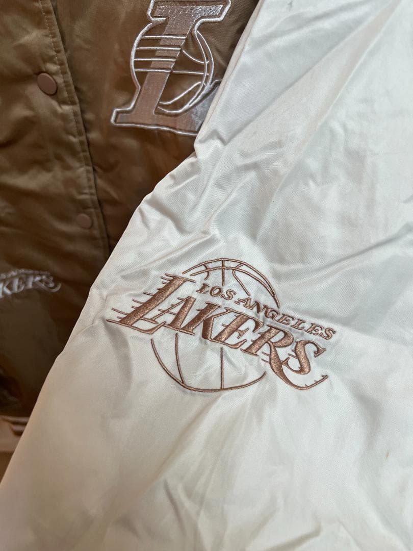 【美品/希少】LAKERS ボンバージャケット ゴールド/白 メンズ XS