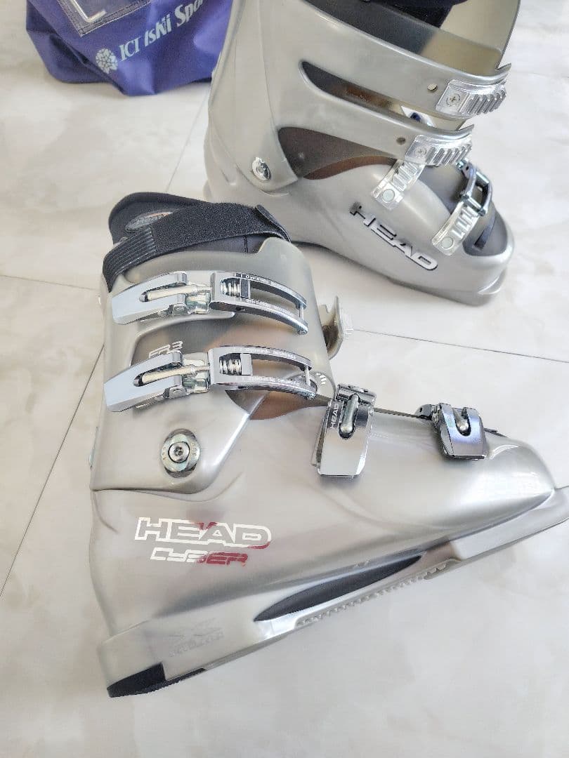 ★美品★HEAD スキー用ブーツ シルバー 収納バッグ（26.0〜26.5cm）