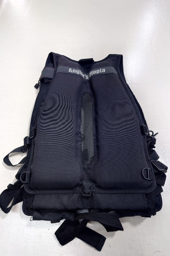 美品【アピア】アクティブパフォーマンスベスト