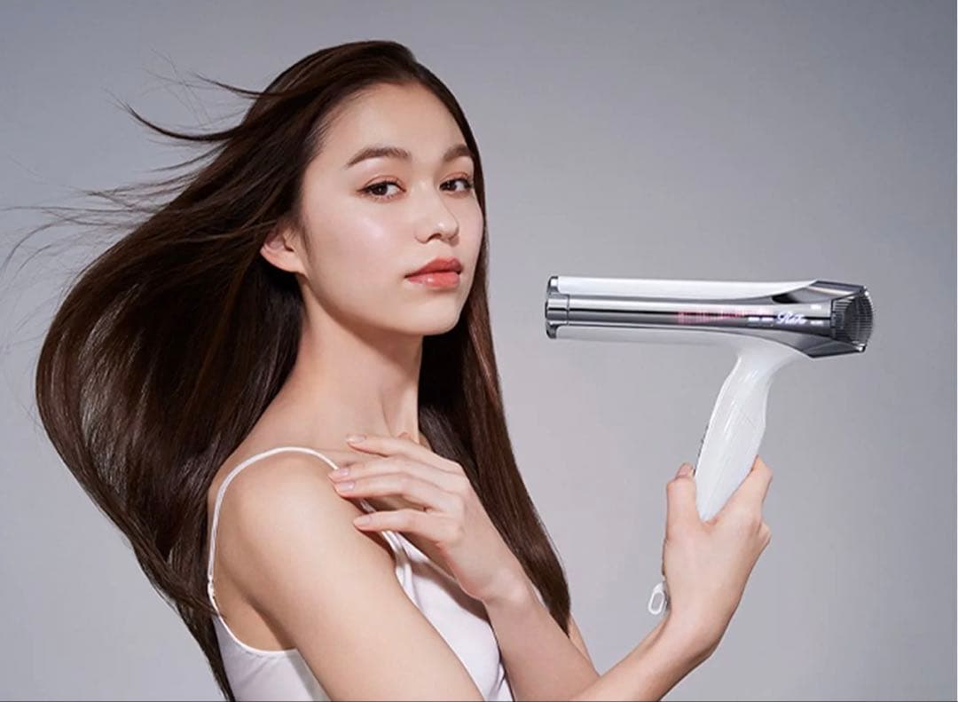 新品/未開封　リファスマートwブラック　ドライヤー