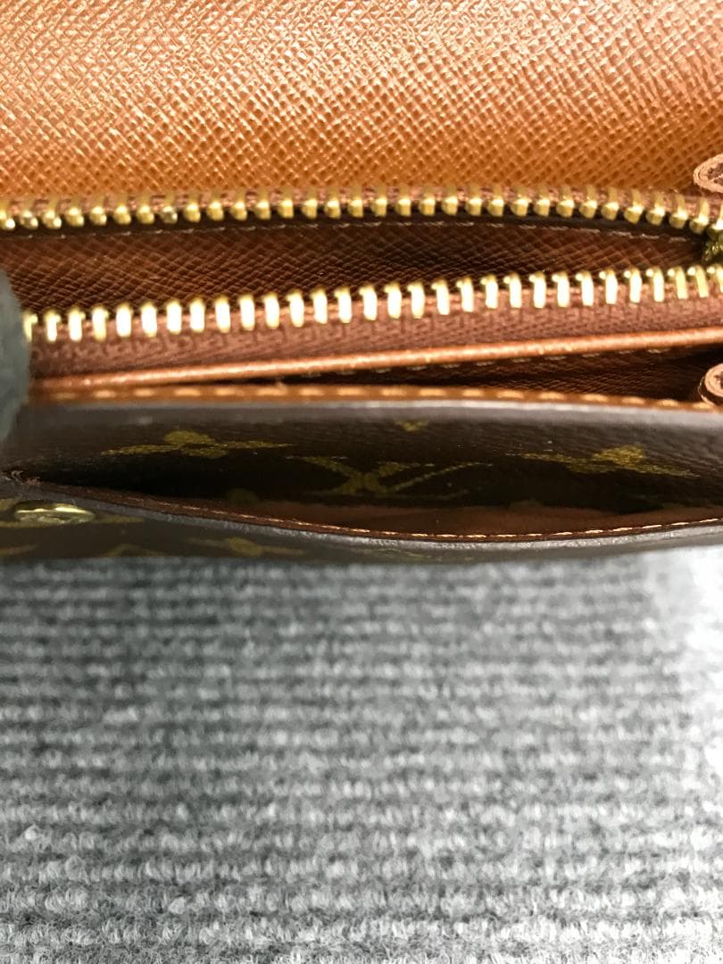 LOUIS VUITTON　ルイヴィトン　長財布　モノグラム　31