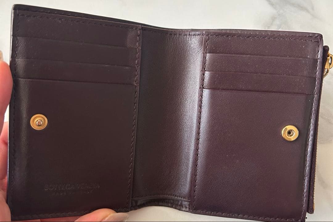 ボッテガヴェネタ　二つ折り財布　カセット