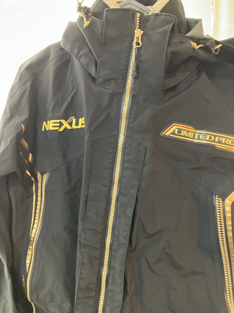 く*ま様 ほぼ未使用 LIMITED PRO GORE-TEX レインウェア 2