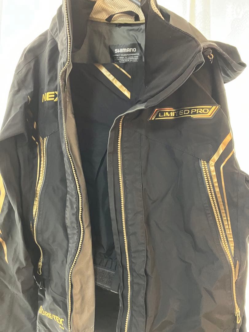 く*ま様 ほぼ未使用 LIMITED PRO GORE-TEX レインウェア 2