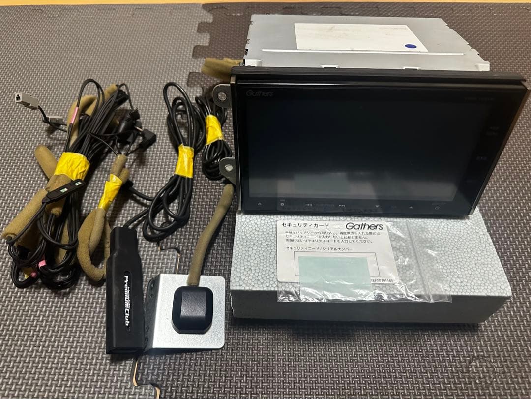 Gathers 純正ナビ　VXM-145VFI セキュリティーコード有り