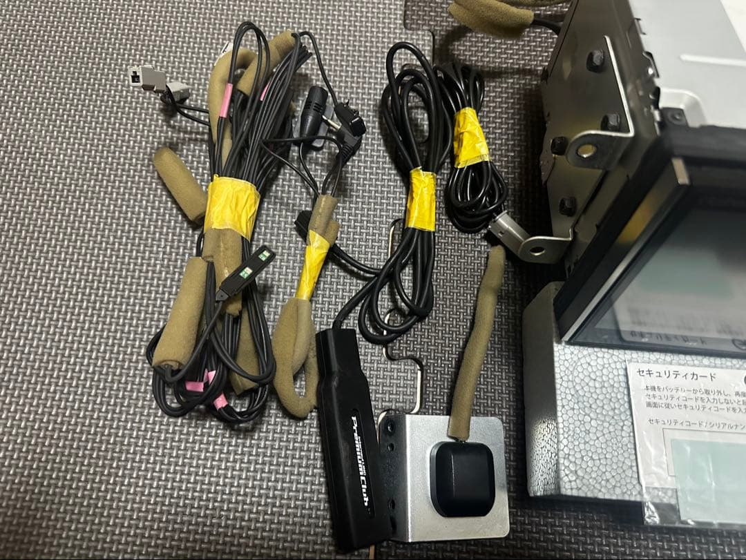 Gathers 純正ナビ　VXM-145VFI セキュリティーコード有り