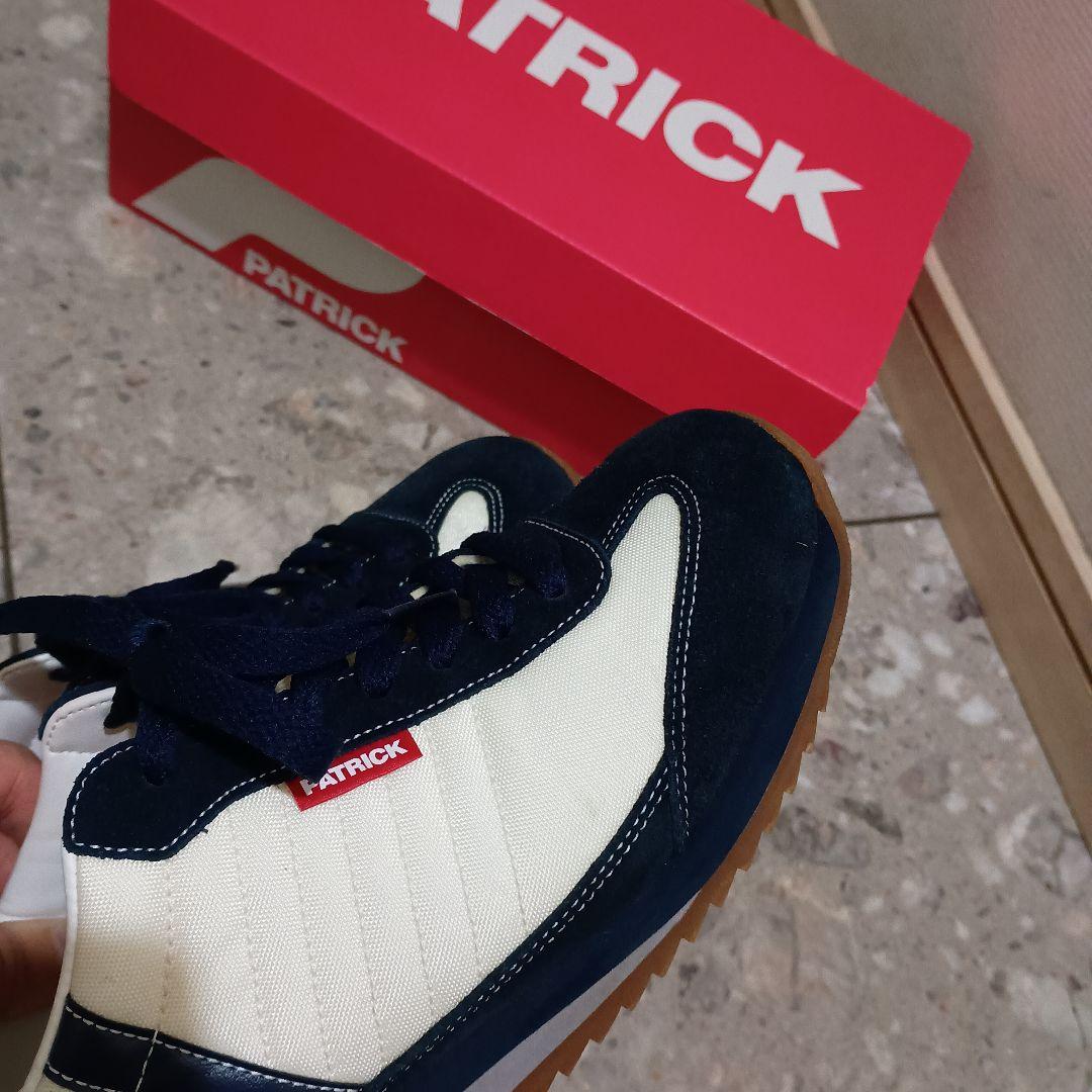 美品PATRICK ネイビー ホワイト スニーカー 箱付き　24.5センチ　39
