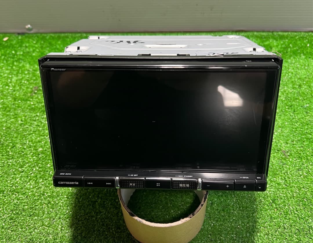 カロッツェリアカーナビ　楽ナビ　AVIC-RZ711 2020 フルセグメント