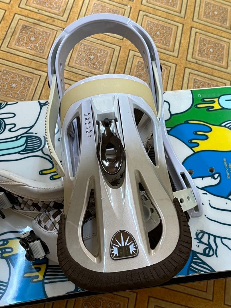 r_k_r 】BURTON　スノーボードセット　157cm