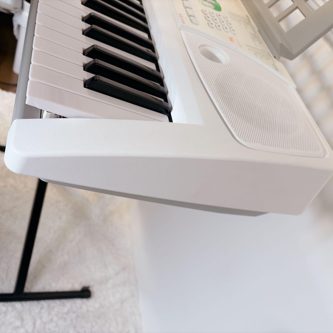 ヤマハ 電子キーボード 譜面台 スタンド付　キーボード 光る鍵盤 EZ-J15