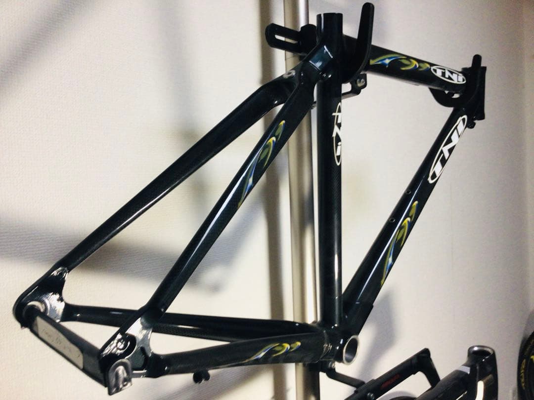 TNi カーボン製 ロードバイクフレーム ブラック サイズXS 44 未使用品