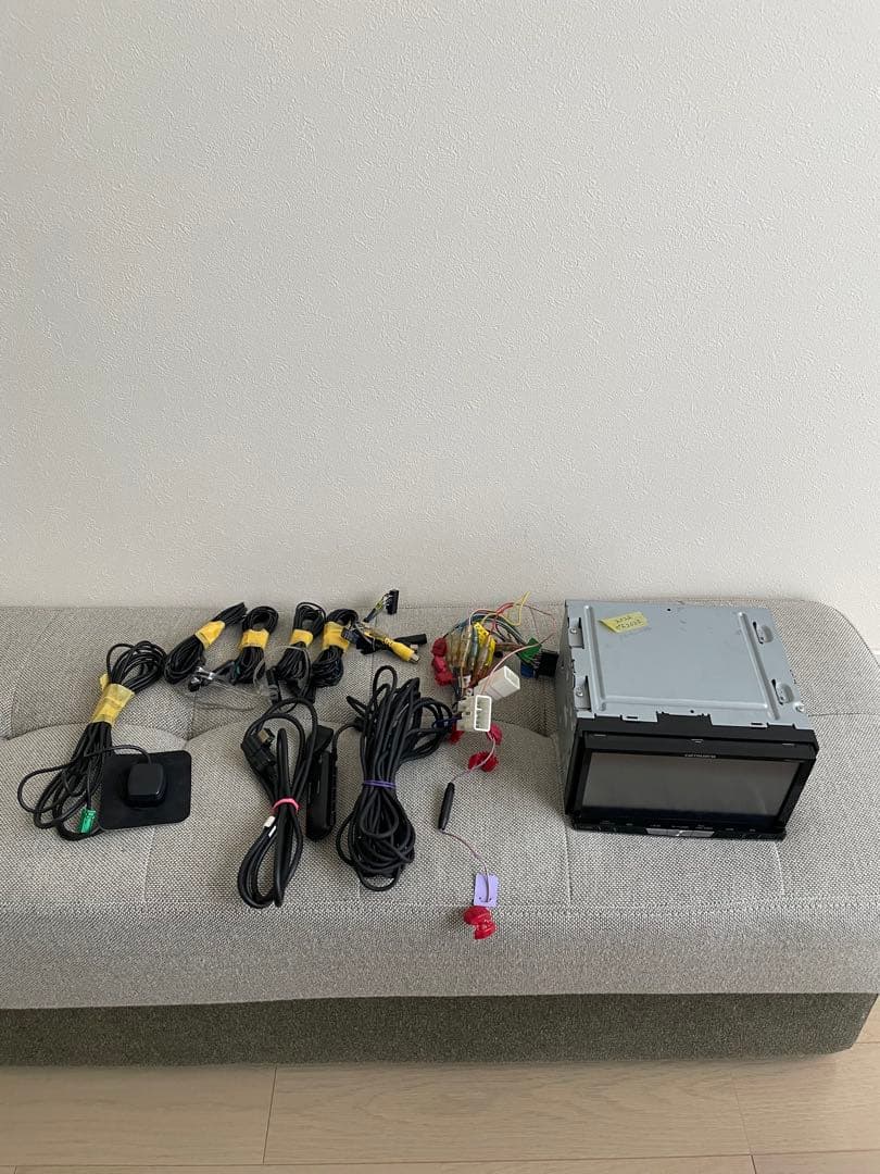 ジャンク品　カロッツェリア　AVIC-ZH0007