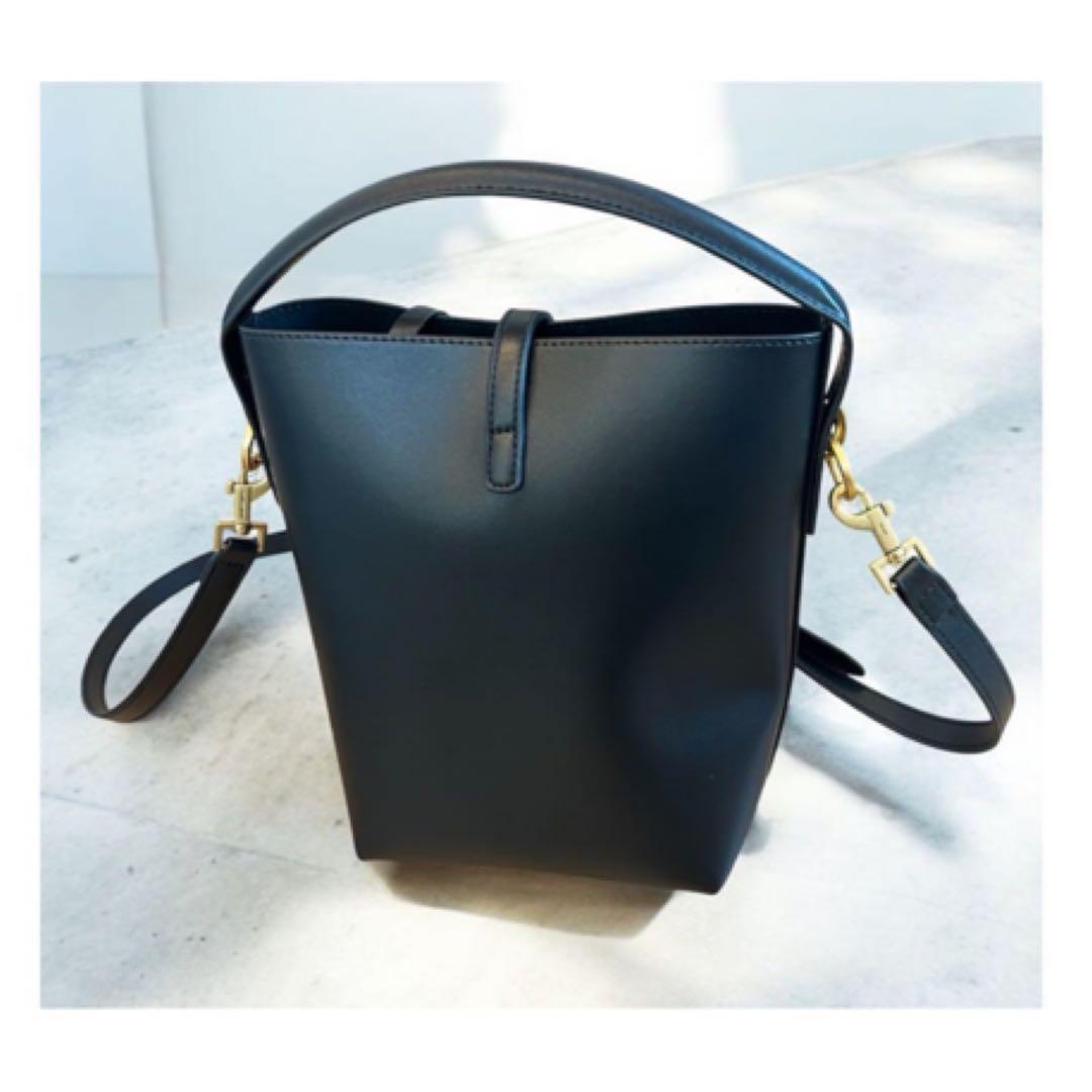 Yves Saint Laurent YSL ロゴ レザー トート バッグ