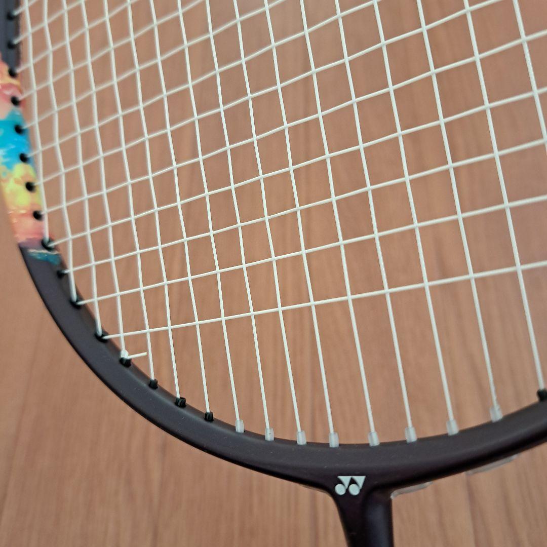 ヨネックス　ナノフレア700プロ　4U5